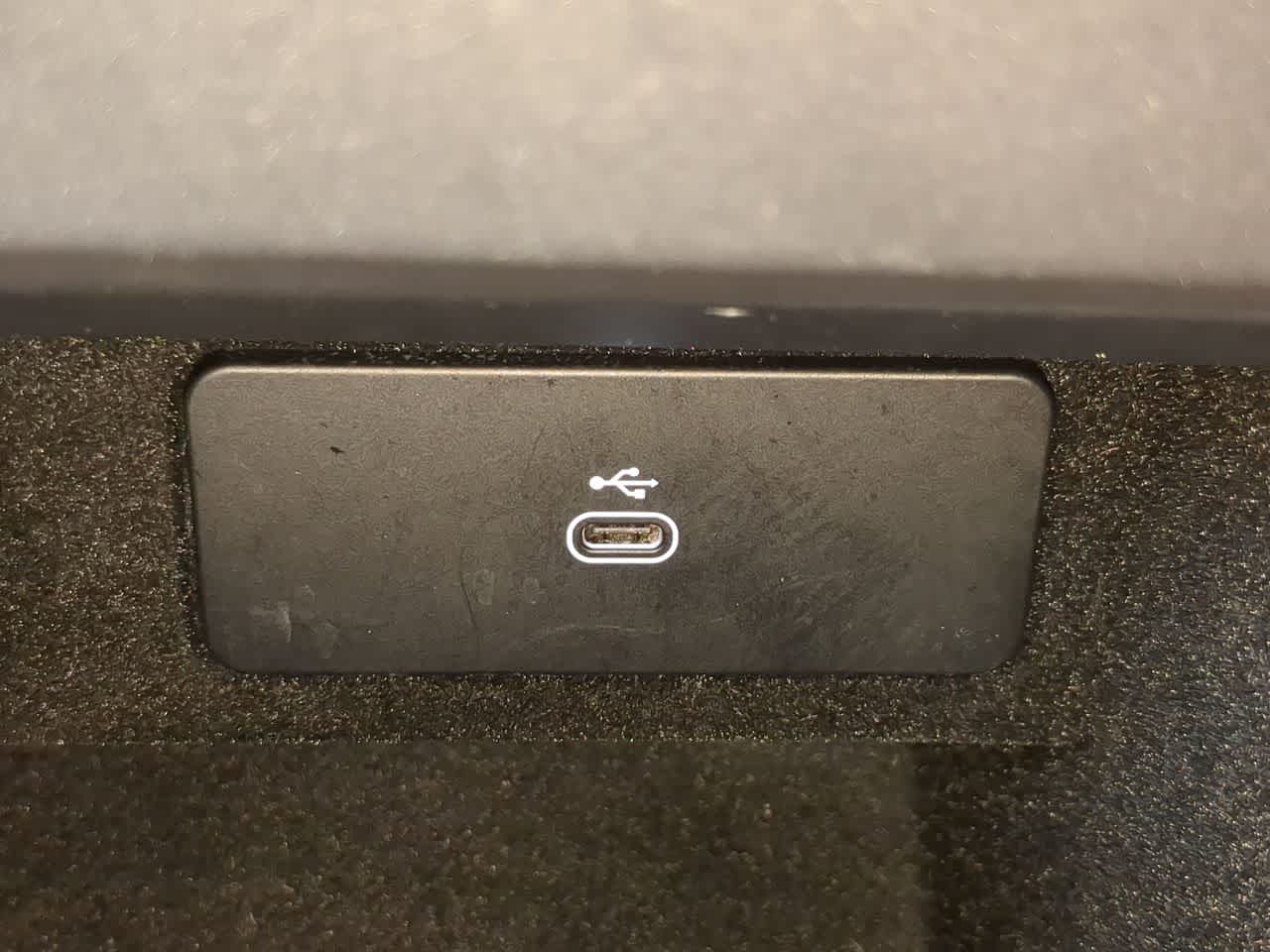 Thumbnail: 2025 Land Rover Range Rover Sport - 34