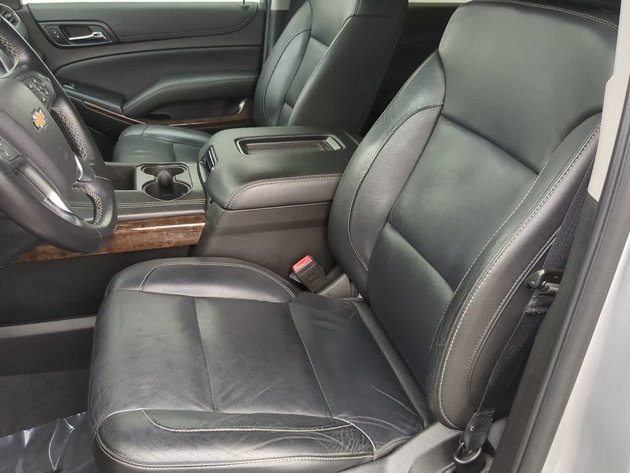 Thumbnail: 2019 Chevrolet Suburban - 16