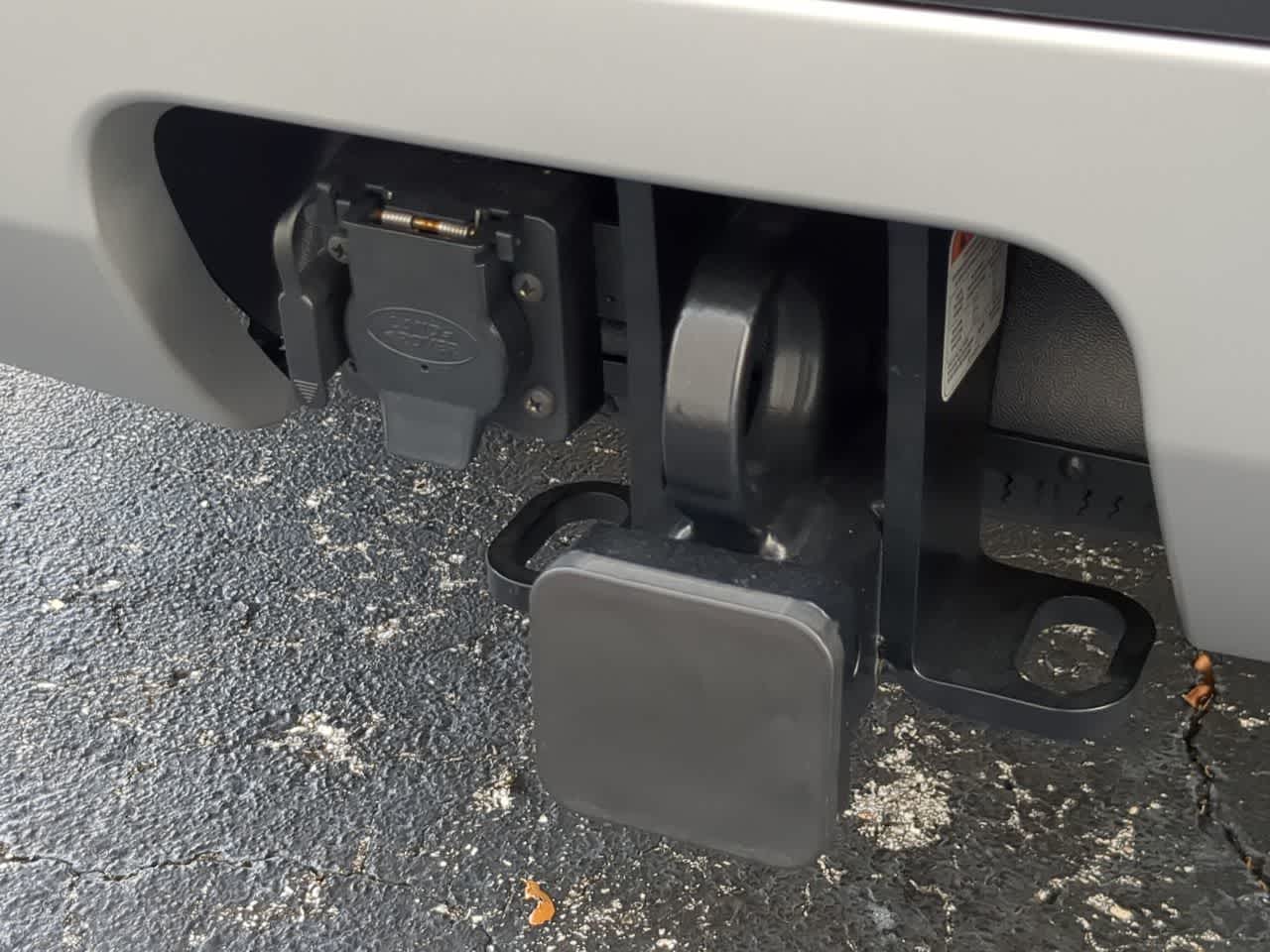 Thumbnail: 2025 Land Rover Discovery - 37