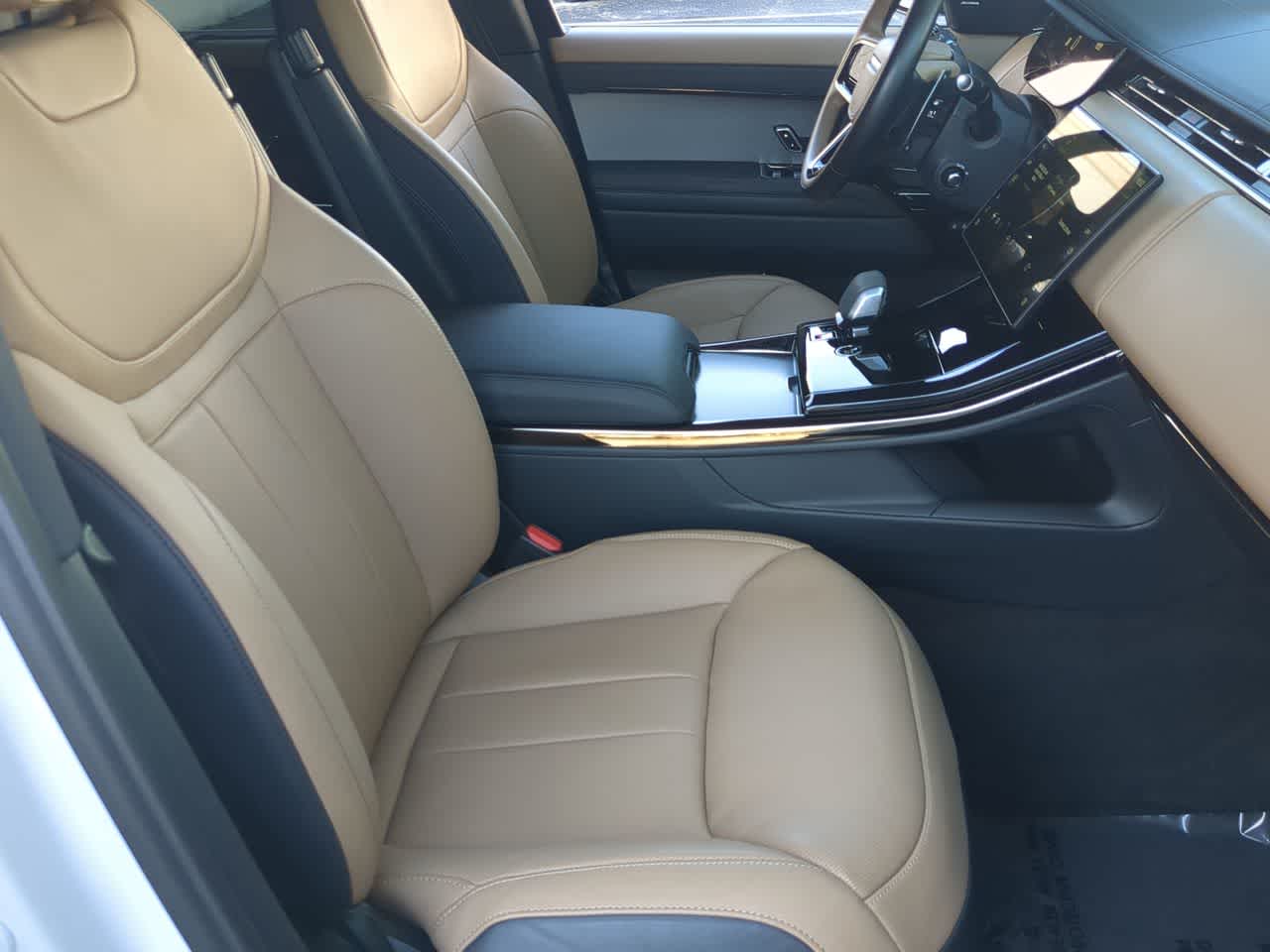 Thumbnail: 2024 Land Rover Range Rover Sport - 23