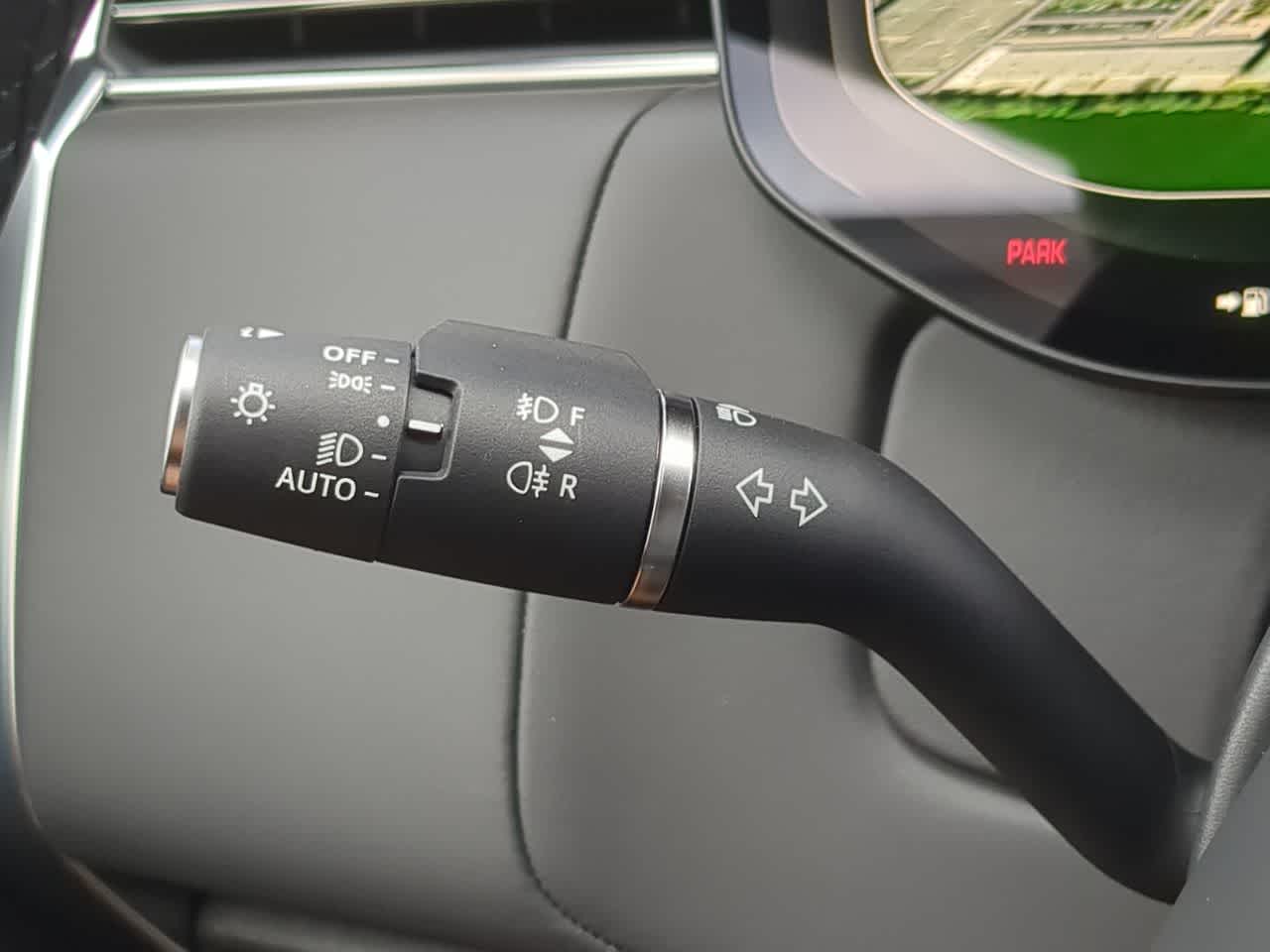 Thumbnail: 2025 Land Rover Range Rover - 29