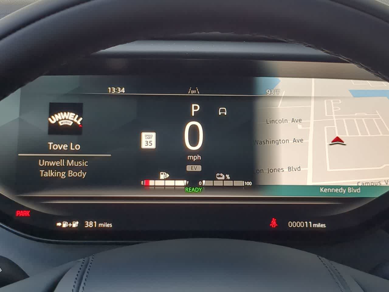 Thumbnail: 2025 Land Rover Range Rover Sport - 35