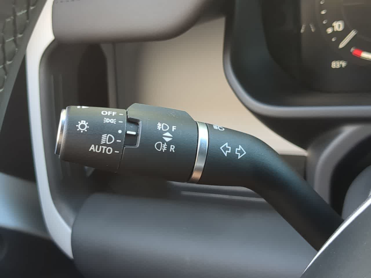 Thumbnail: 2025 Land Rover Defender - 28