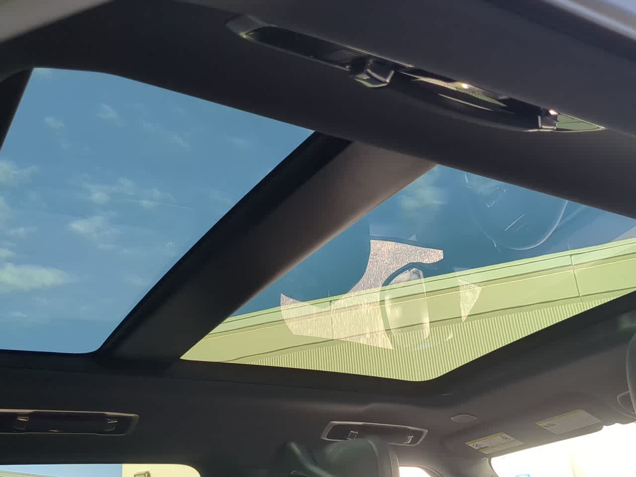 Thumbnail: 2026 Land Rover Range Rover Sport - 23