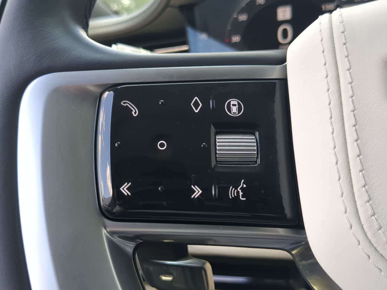 Thumbnail: 2024 Land Rover Range Rover - 32