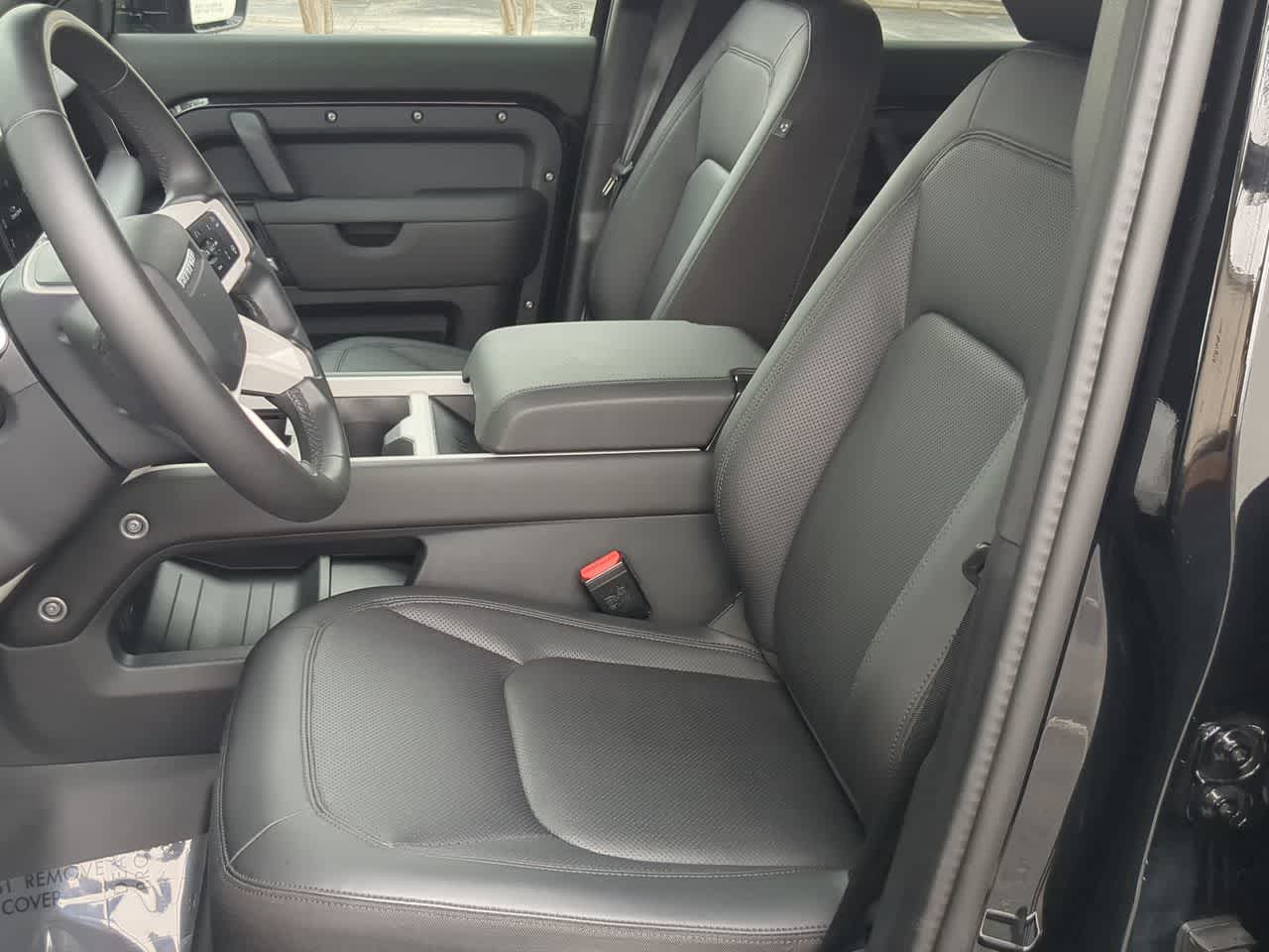 Thumbnail: 2025 Land Rover Defender - 16