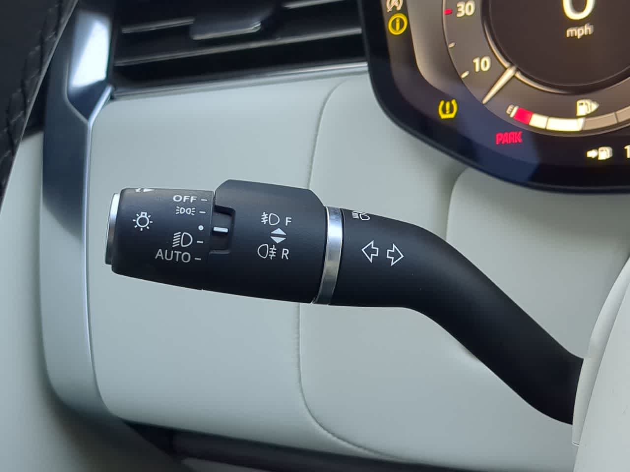 Thumbnail: 2024 Land Rover Range Rover - 28