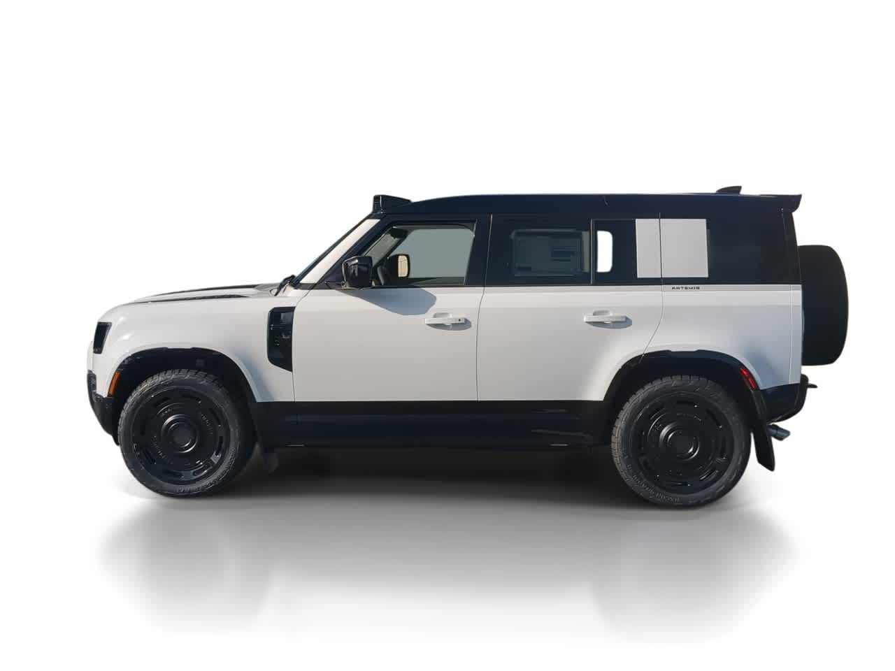Thumbnail: 2025 Land Rover Defender - 5