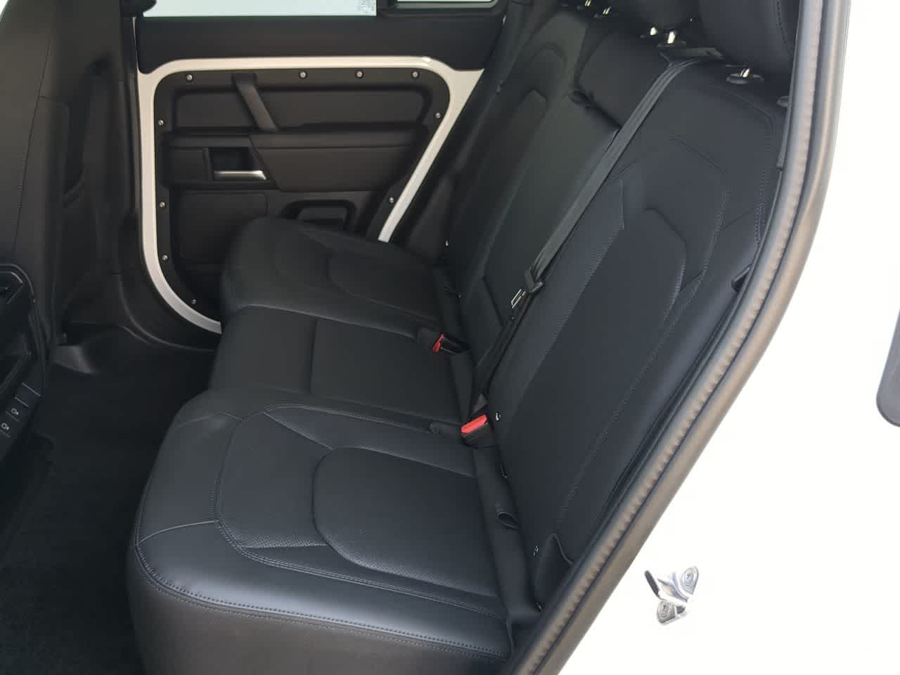 Thumbnail: 2025 Land Rover Defender - 21