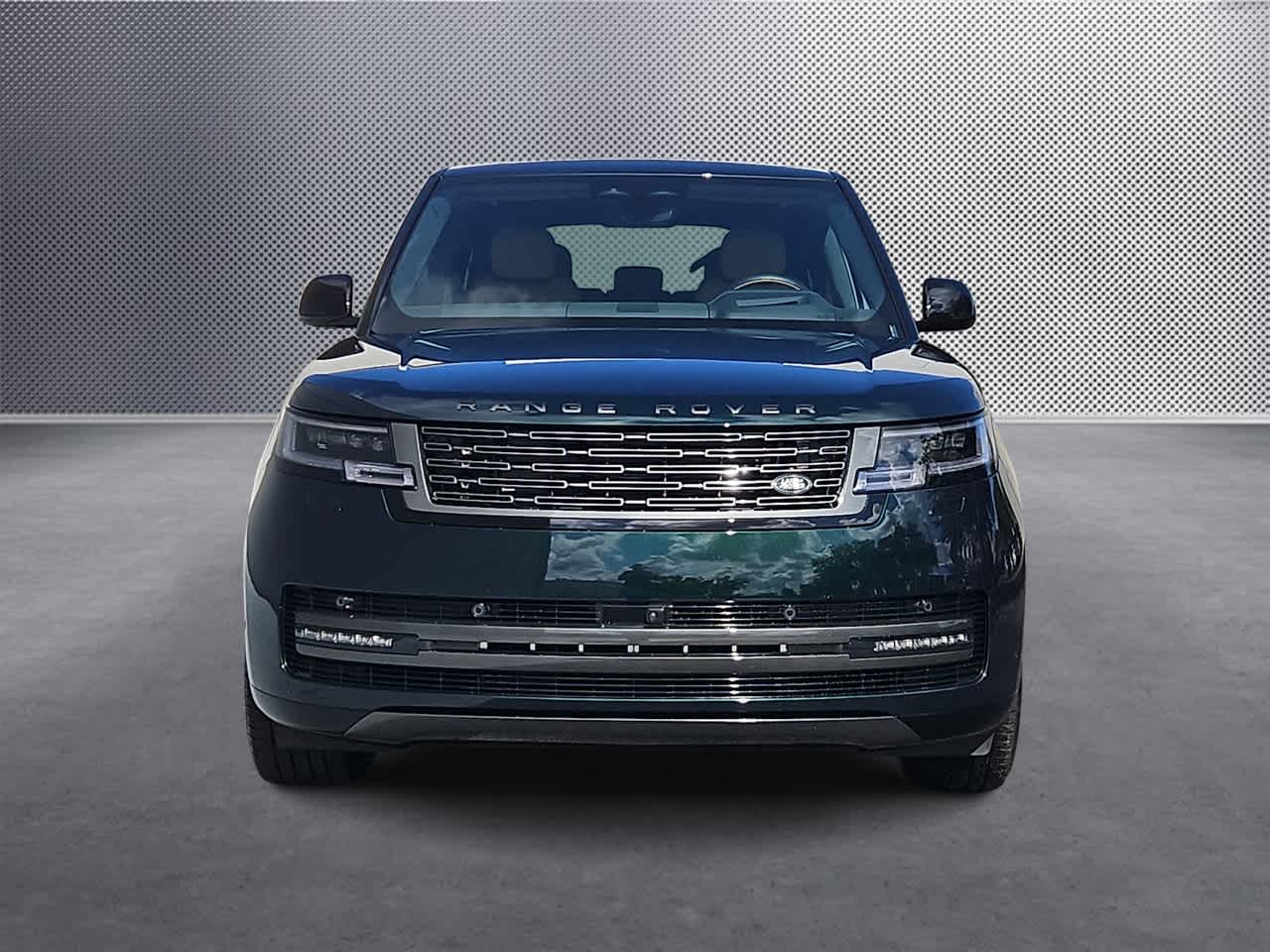 Thumbnail: 2025 Land Rover Range Rover - 3