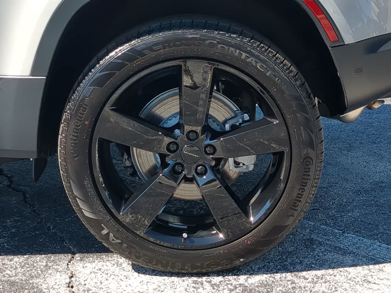 Thumbnail: 2026 Land Rover Defender - 14