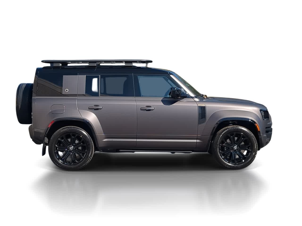 Thumbnail: 2025 Land Rover Defender - 9