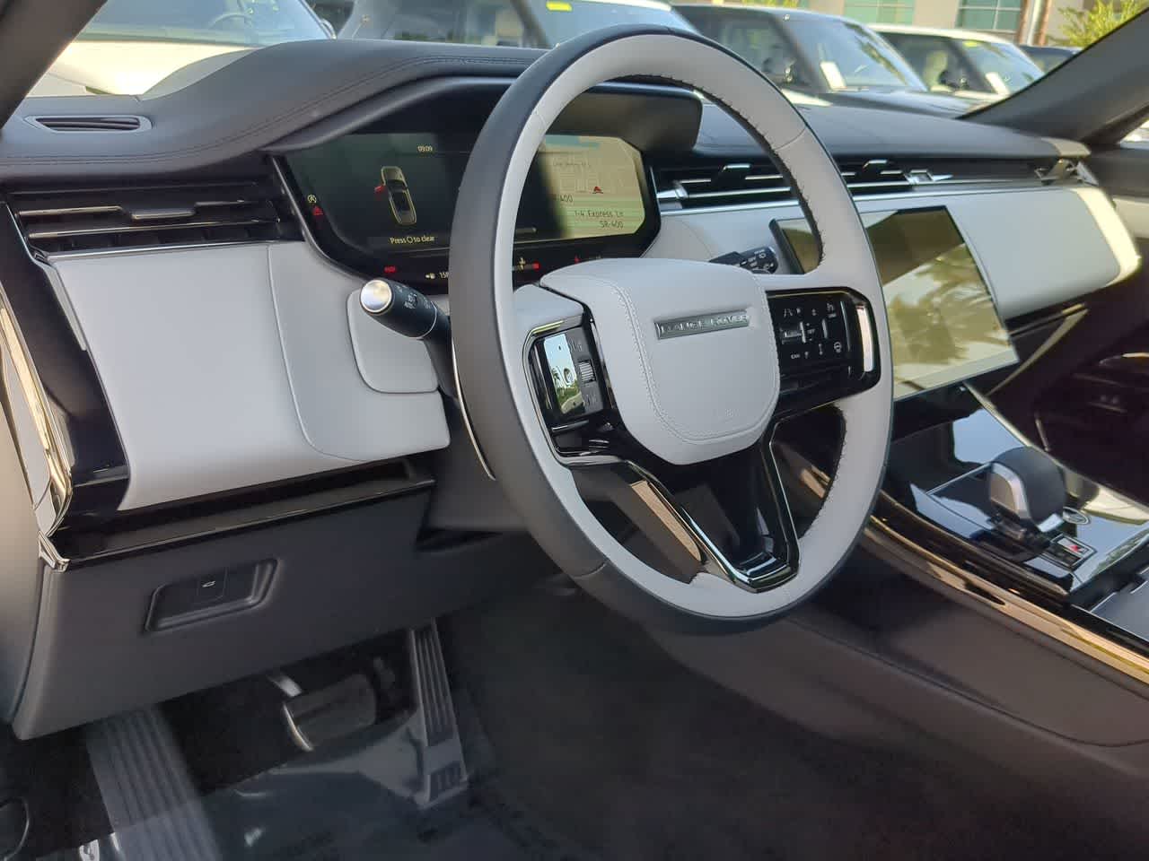 Thumbnail: 2025 Land Rover Range Rover Sport - 10