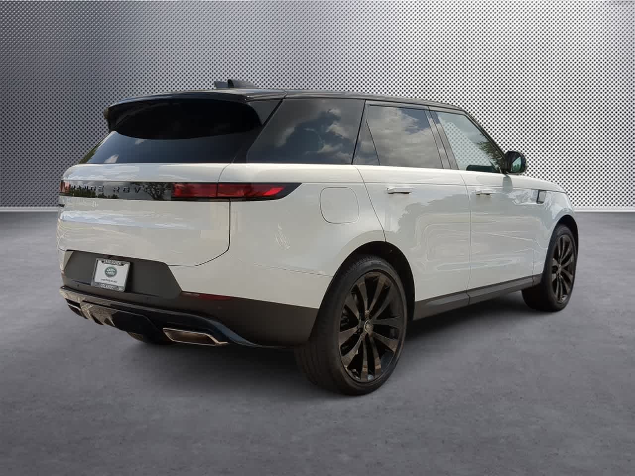 Thumbnail: 2025 Land Rover Range Rover Sport - 8