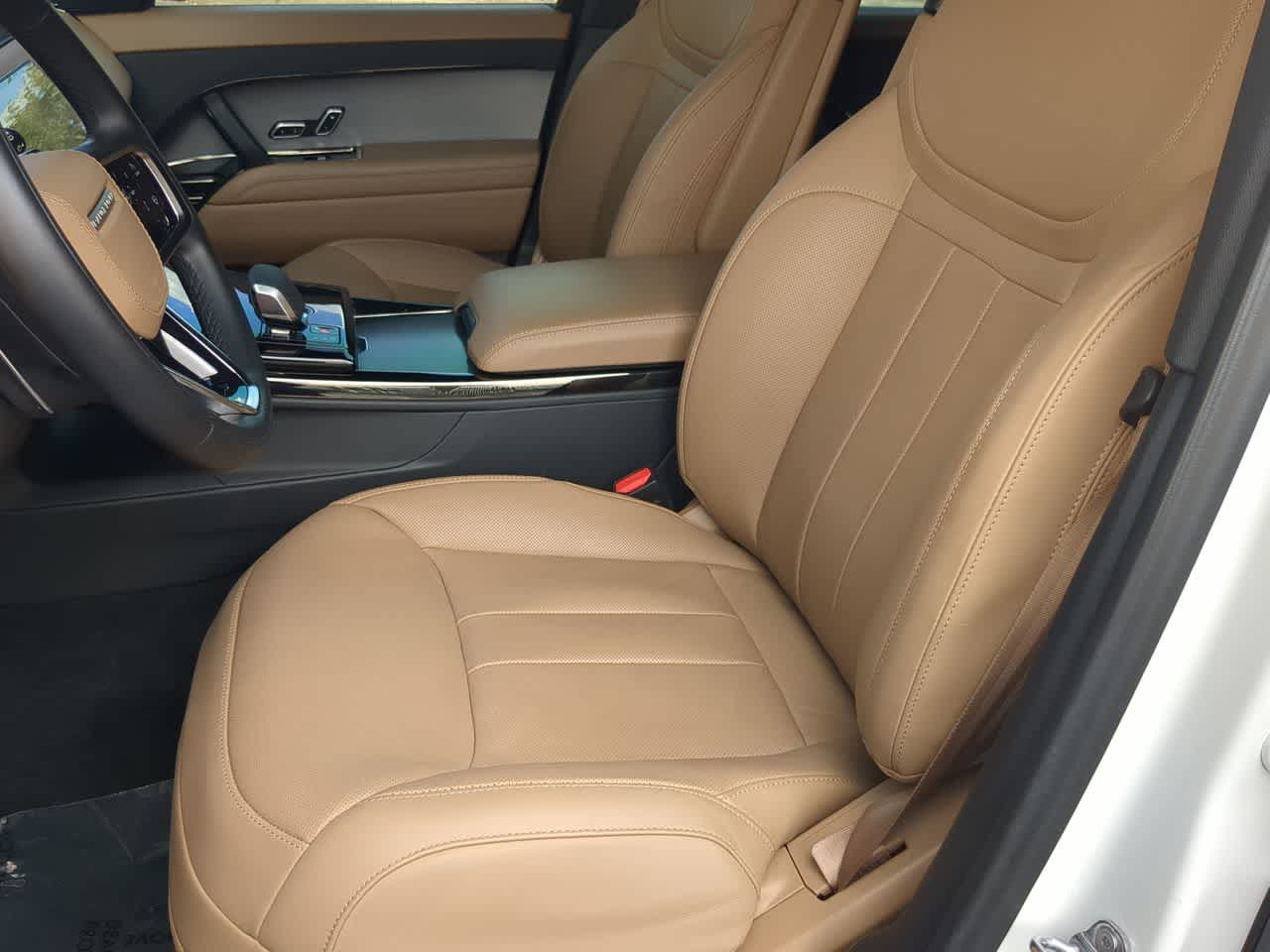 Thumbnail: 2025 Land Rover Range Rover Sport - 17