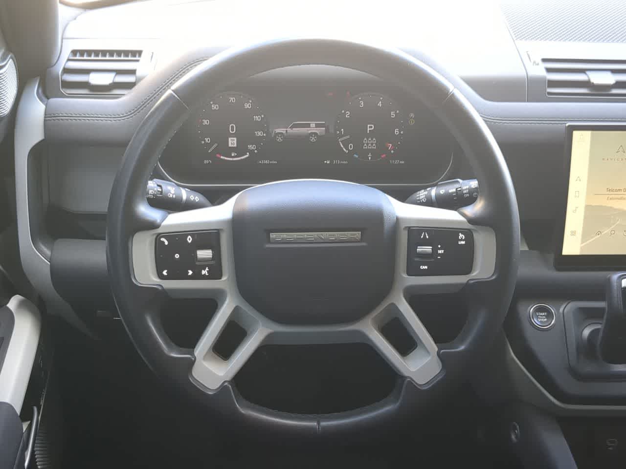 Thumbnail: 2023 Land Rover Defender - 23