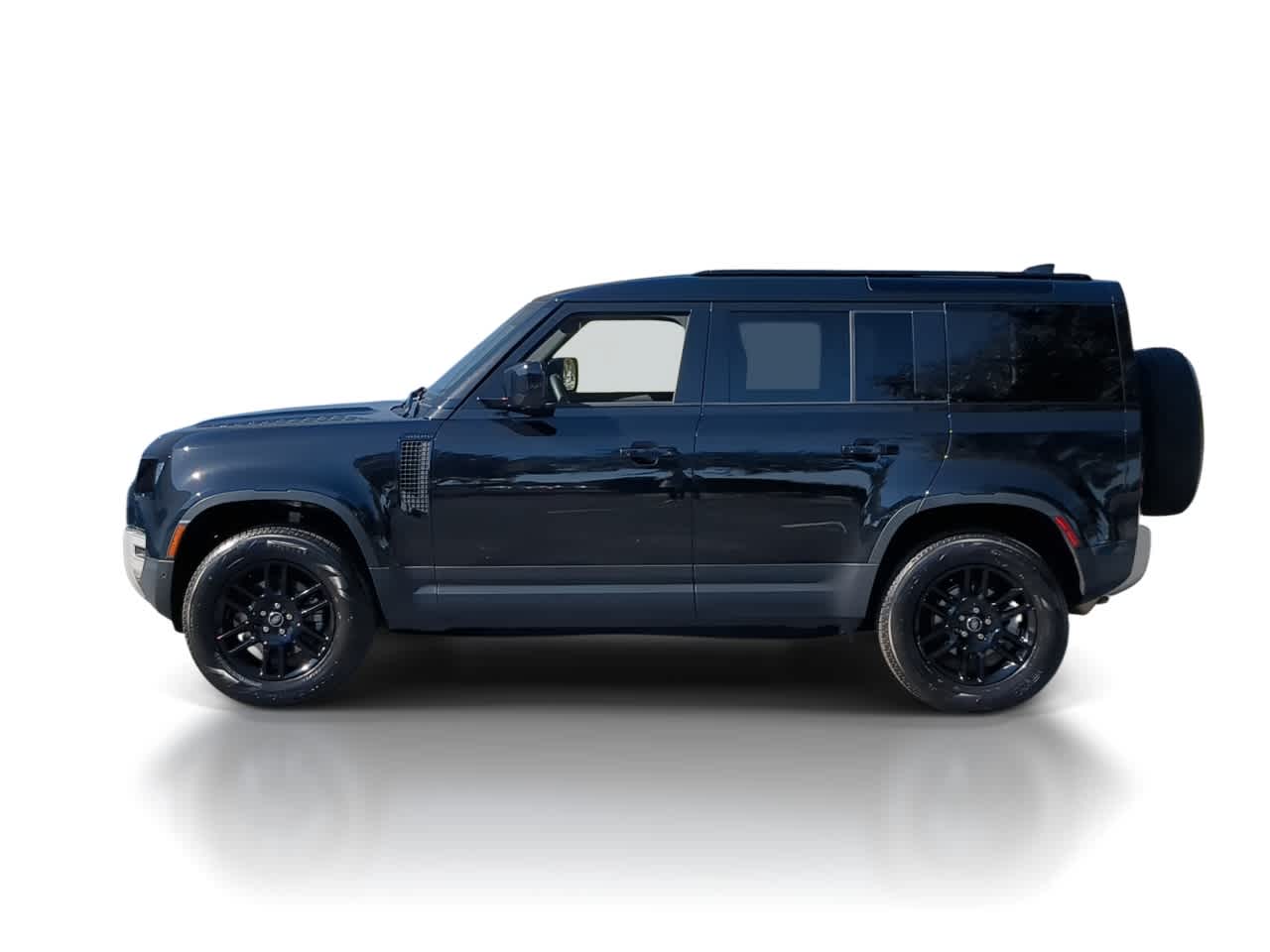 Thumbnail: 2025 Land Rover Defender - 5