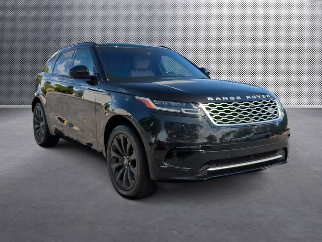 Thumbnail: 2020 Land Rover Range Rover Velar - 2