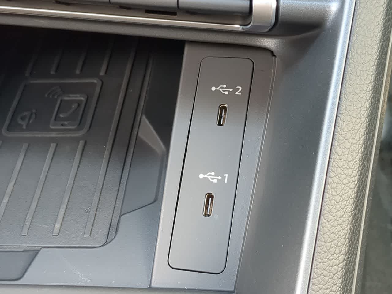 Thumbnail: 2025 Audi Q3 - 32