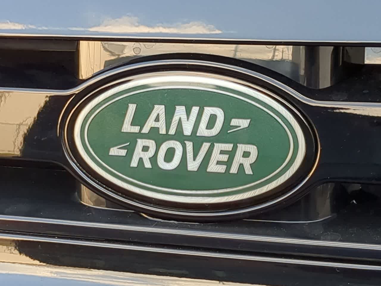 2025 Land Rover Defender 130 12