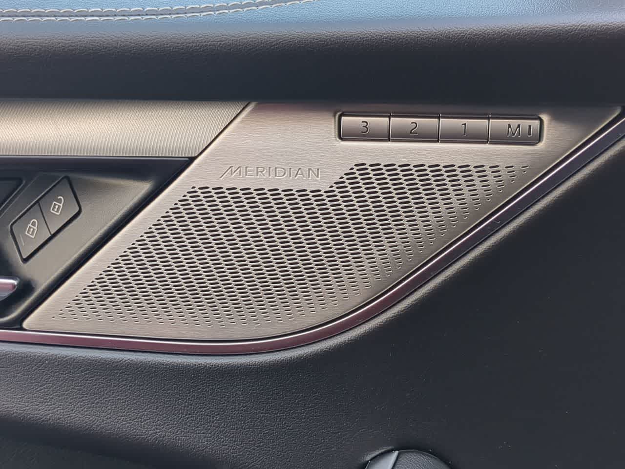 Thumbnail: 2024 Jaguar F-Pace - 32