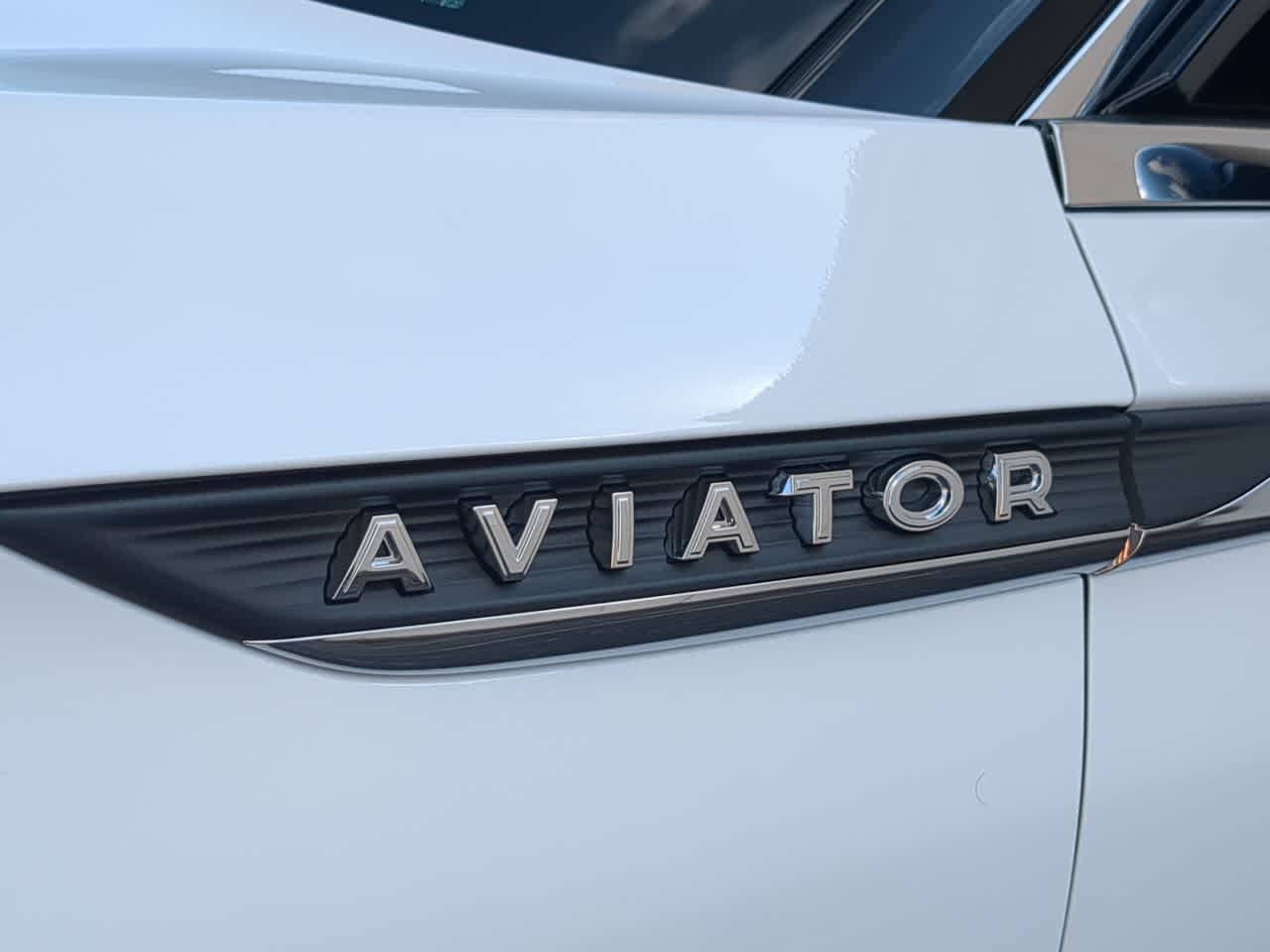 Thumbnail: 2025 Lincoln Aviator - 12