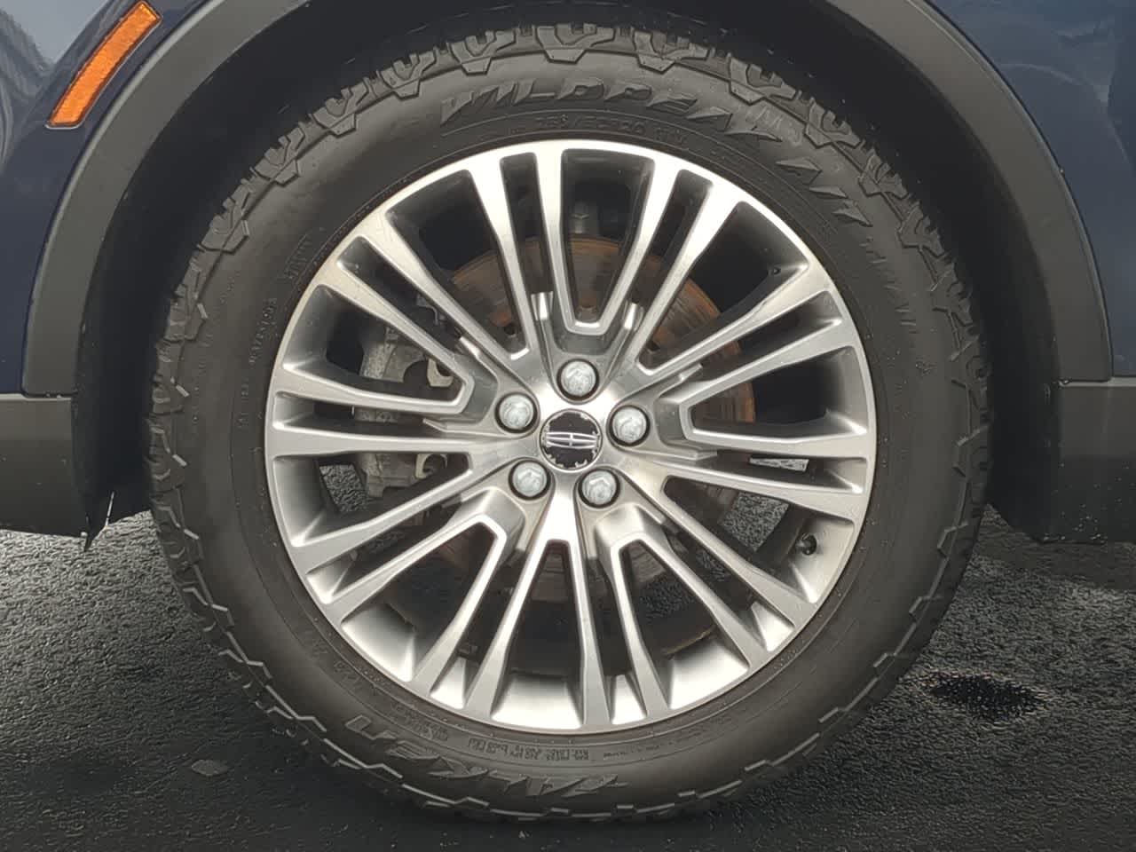 Thumbnail: 2017 Lincoln MKX - 12