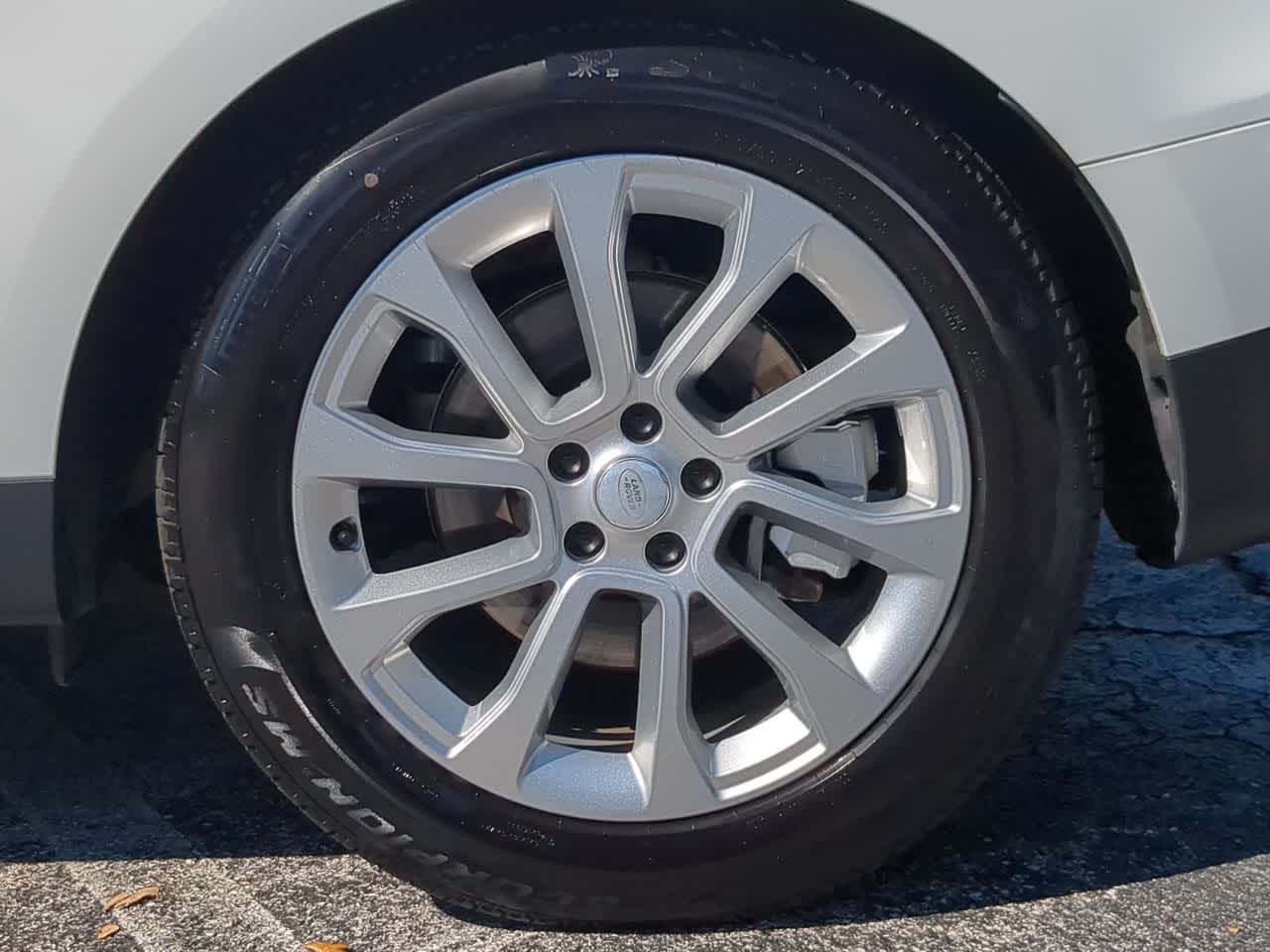 Thumbnail: 2025 Land Rover Range Rover Sport - 14