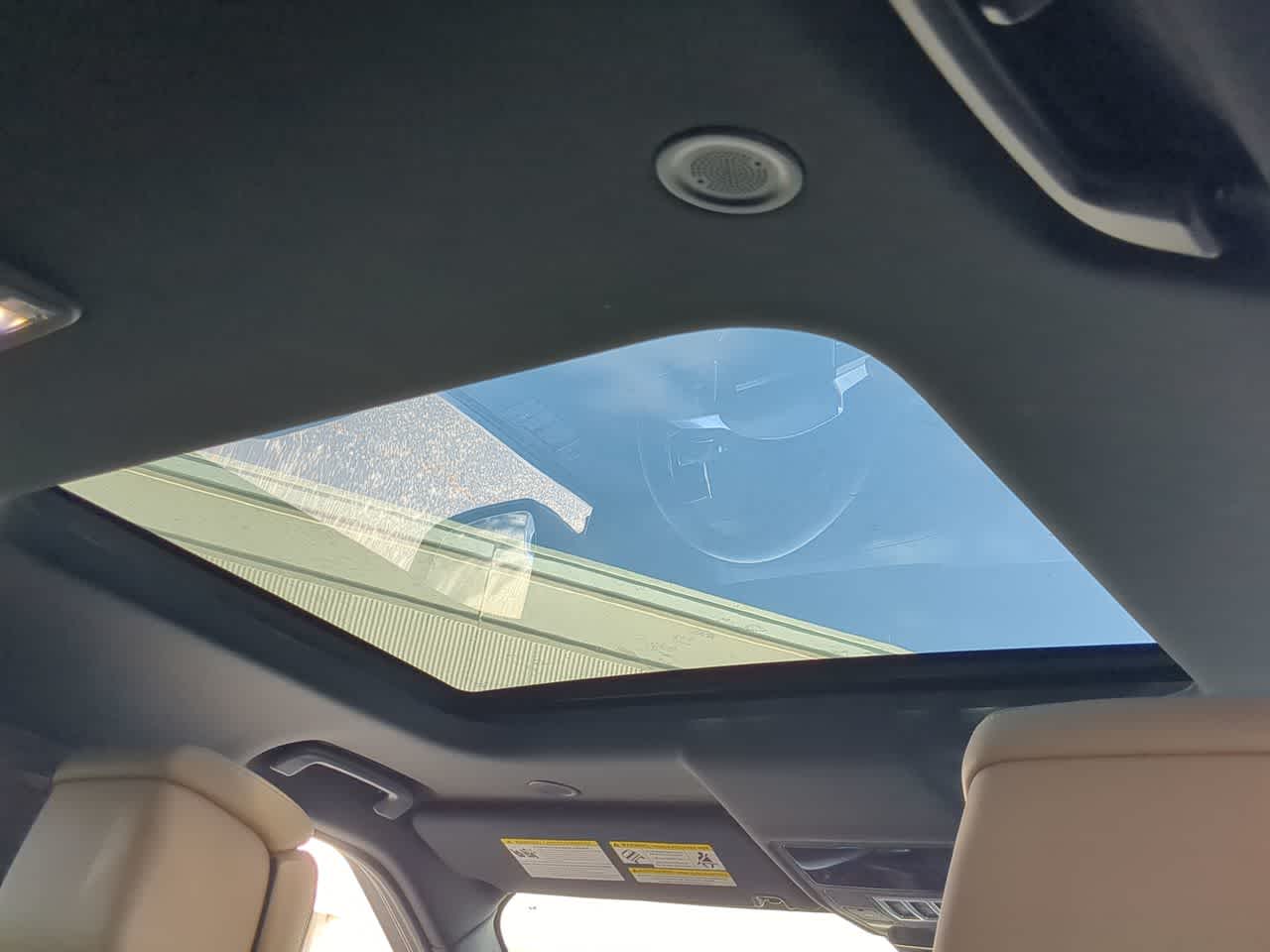 Thumbnail: 2025 Land Rover Discovery - 22