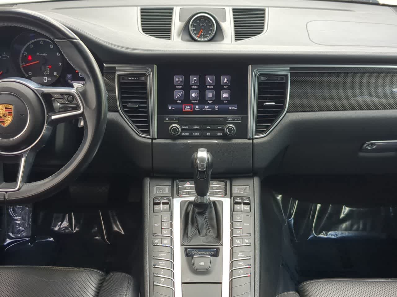 Thumbnail: 2017 Porsche Macan - 29