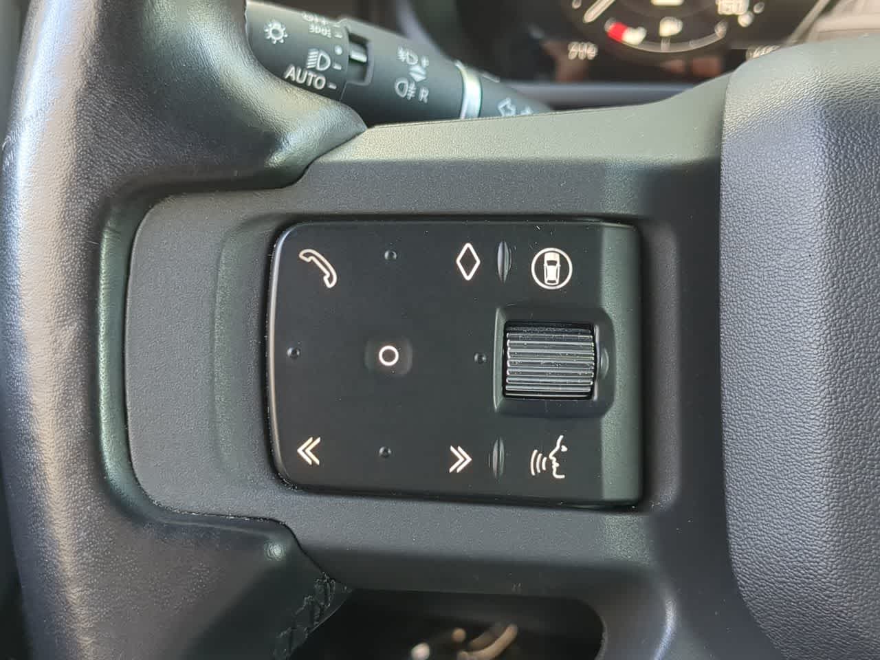 Thumbnail: 2024 Land Rover Defender - 23