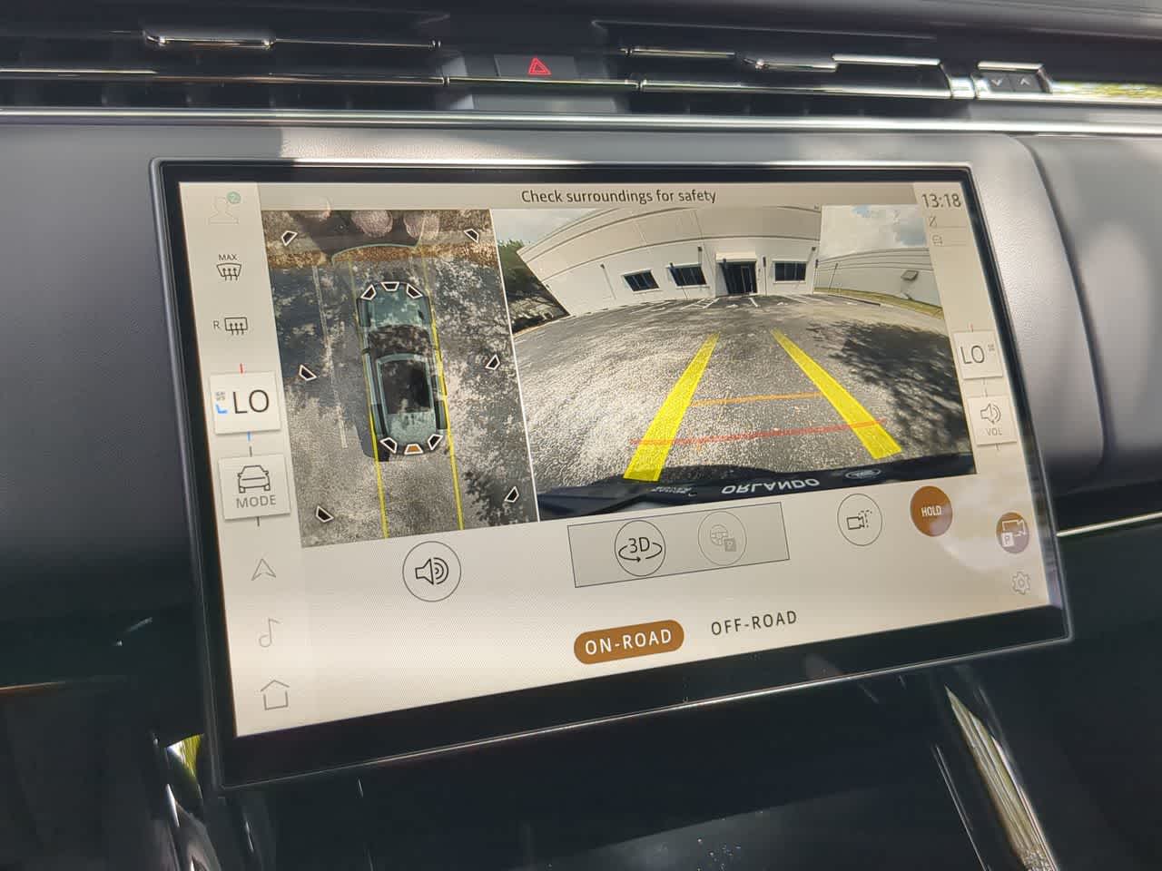 Thumbnail: 2026 Land Rover Range Rover Sport - 32