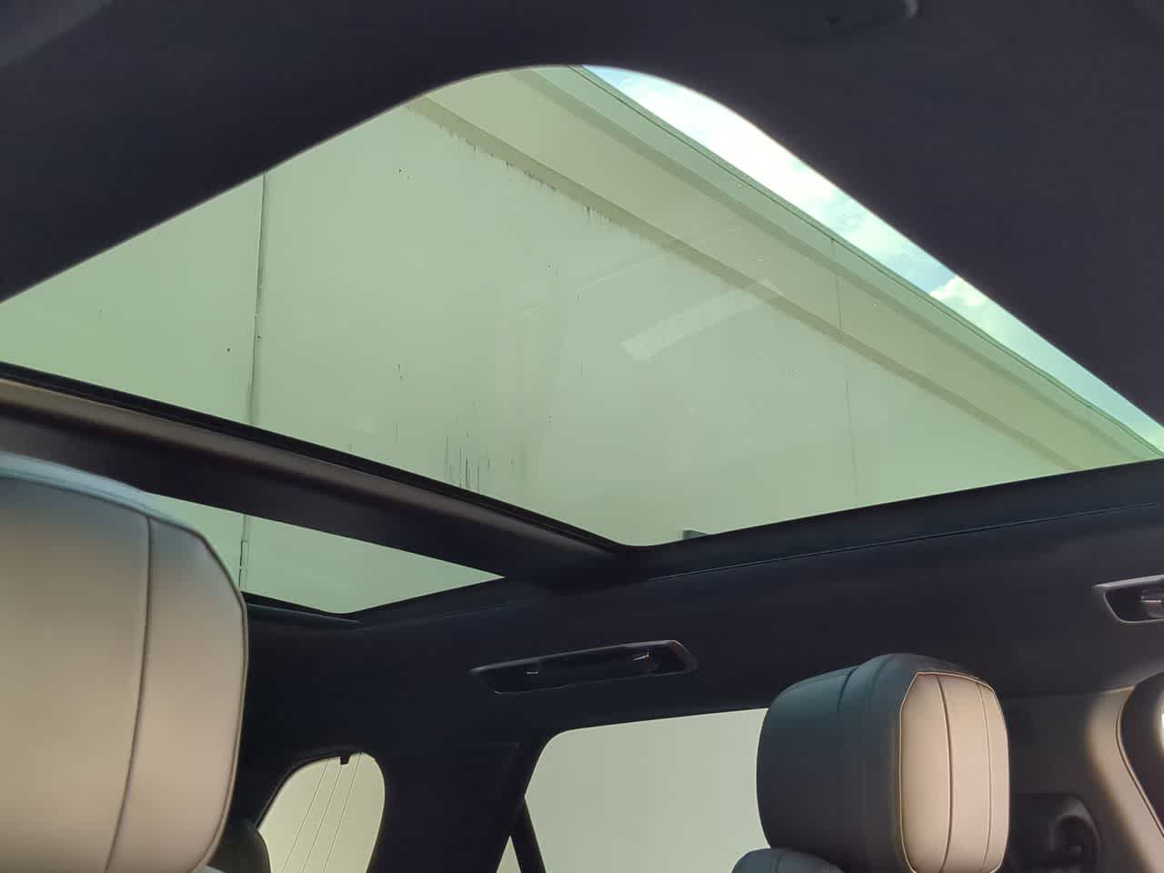 Thumbnail: 2025 Land Rover Range Rover Sport - 20