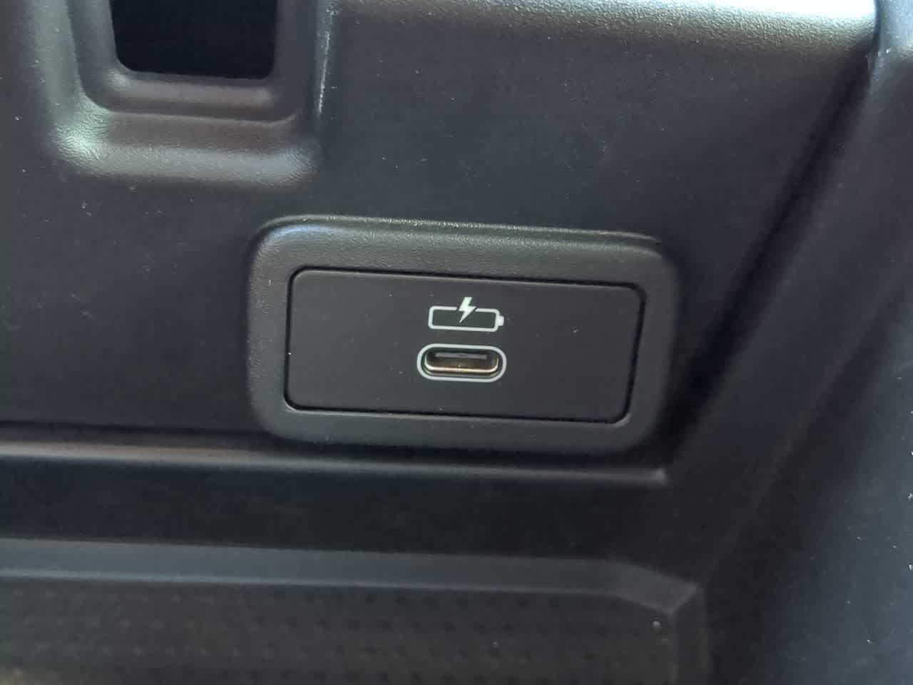 Thumbnail: 2024 BMW M4 - 33