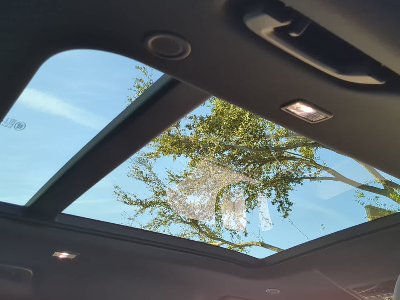 Thumbnail: 2025 Land Rover Defender - 22