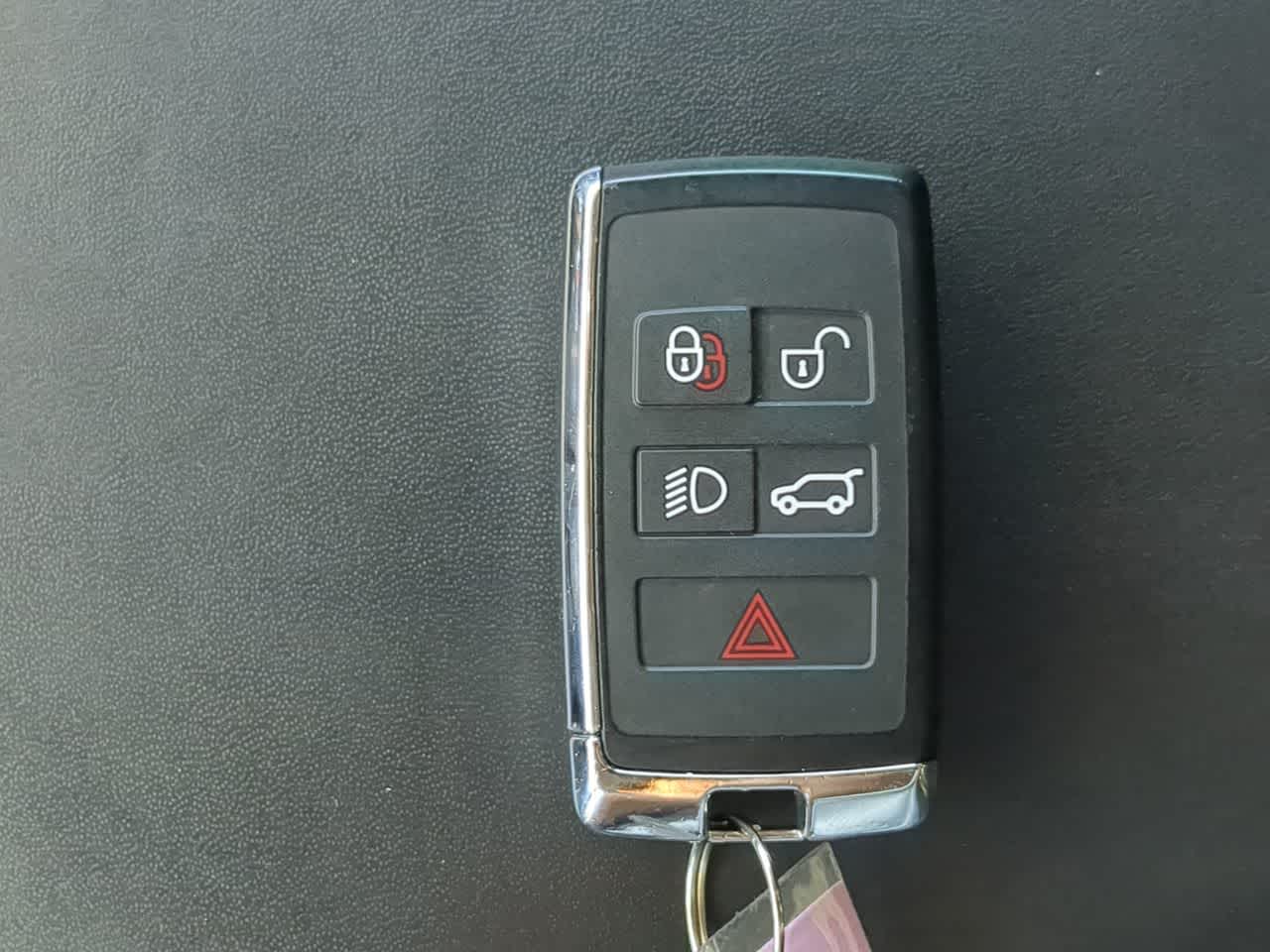 Thumbnail: 2023 Land Rover Defender - 37