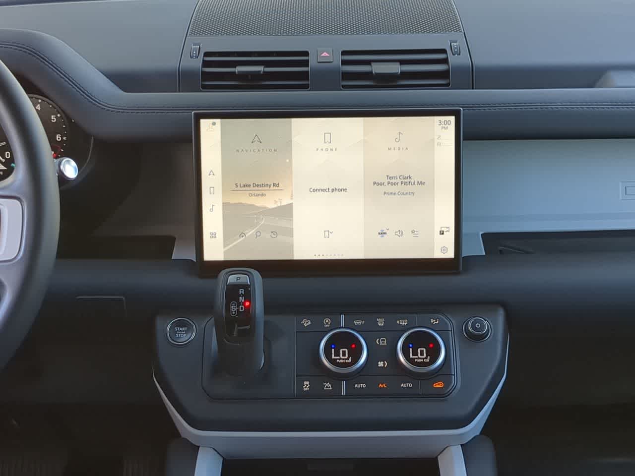 Thumbnail: 2025 Land Rover Defender - 29