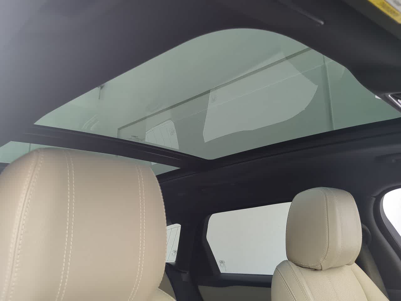Thumbnail: 2021 Land Rover Range Rover Velar - 19