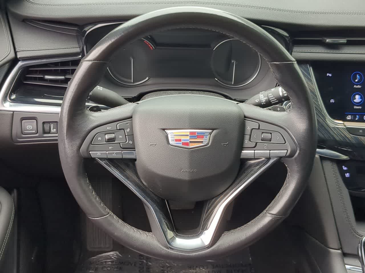 Thumbnail: 2024 Cadillac XT6 - 25