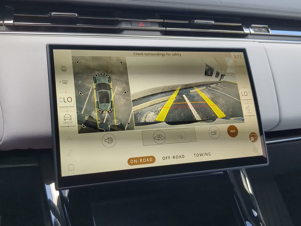 Thumbnail: 2026 Land Rover Range Rover Sport - 32