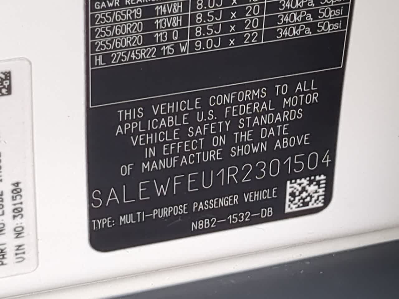 Thumbnail: 2024 Land Rover Defender - 39