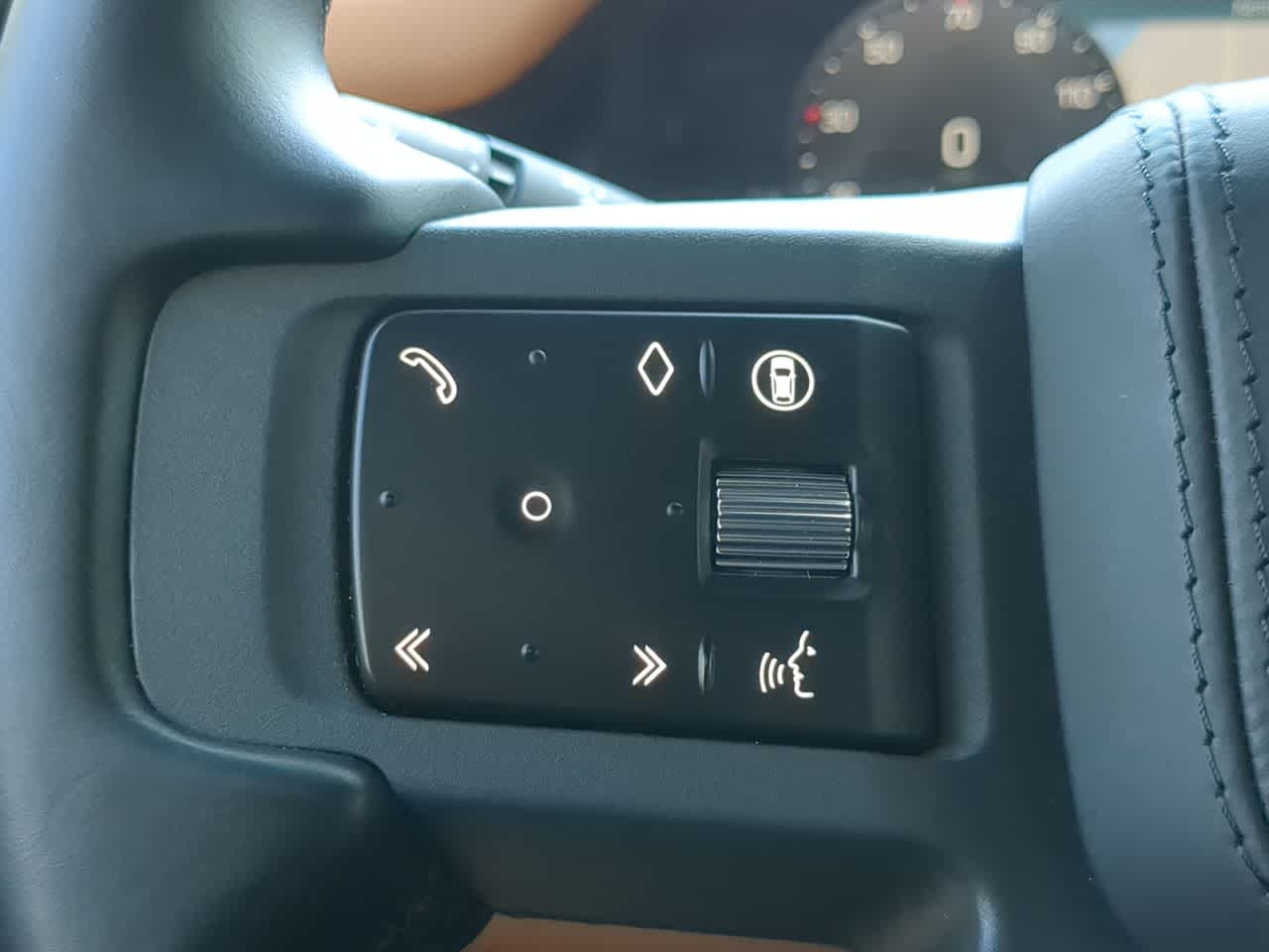 Thumbnail: 2024 Land Rover Defender - 24