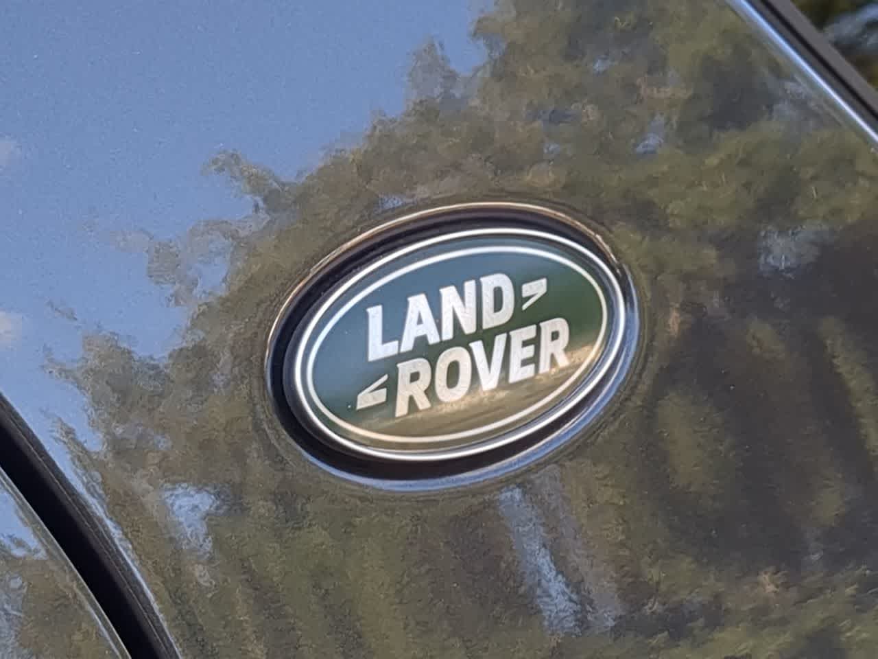Thumbnail: 2025 Land Rover Discovery Sport - 11