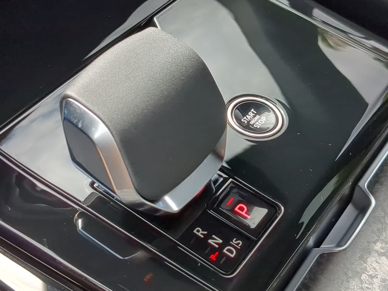 Thumbnail: 2025 Land Rover Range Rover Sport - 34