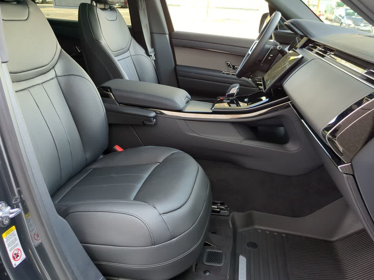 Thumbnail: 2025 Land Rover Range Rover Sport - 24