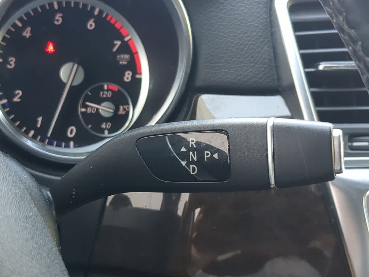 Thumbnail: 2015 Mercedes-Benz GL-Class - 32