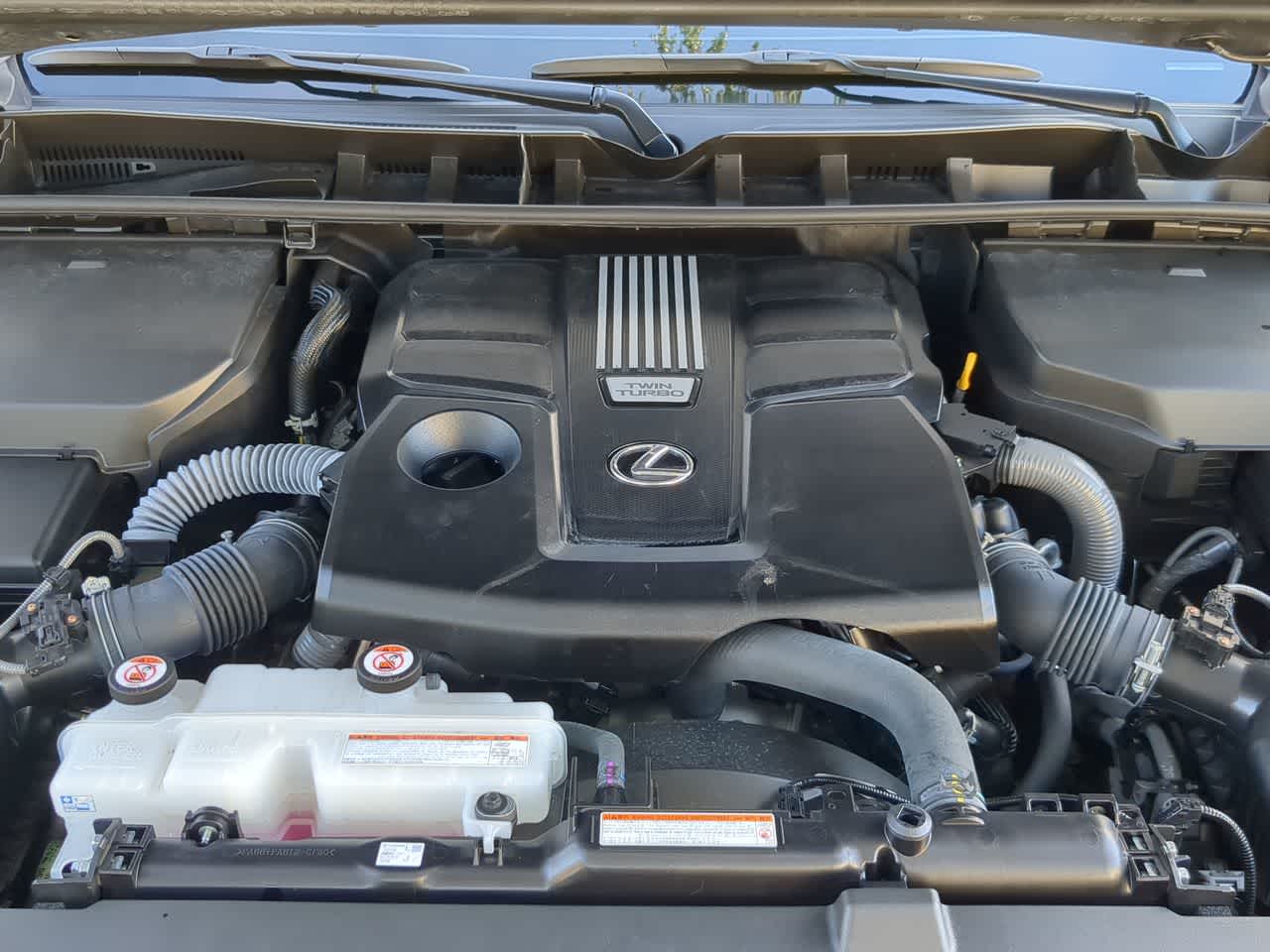 Thumbnail: 2025 Lexus LX - 15