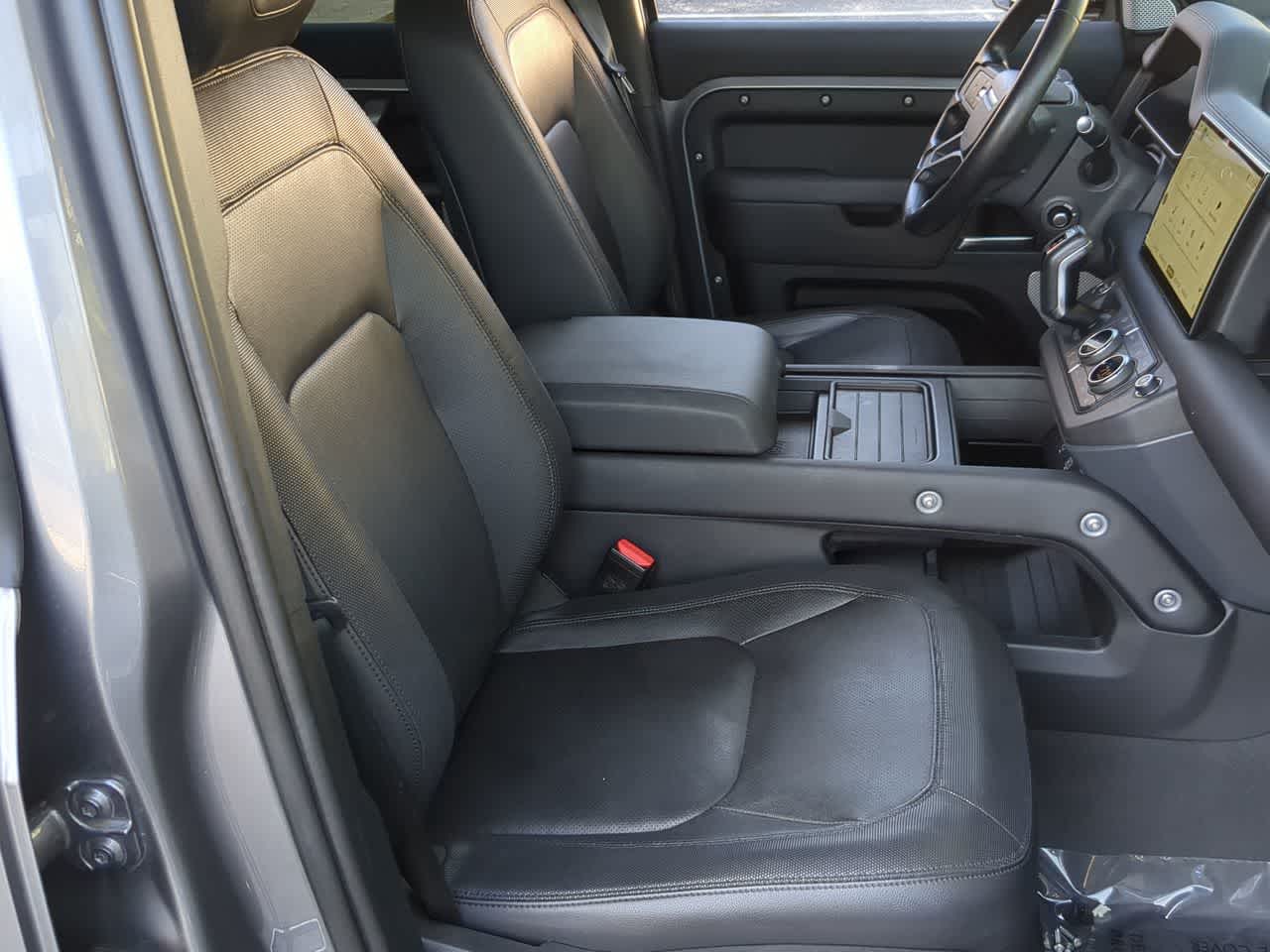 Thumbnail: 2024 Land Rover Defender - 21