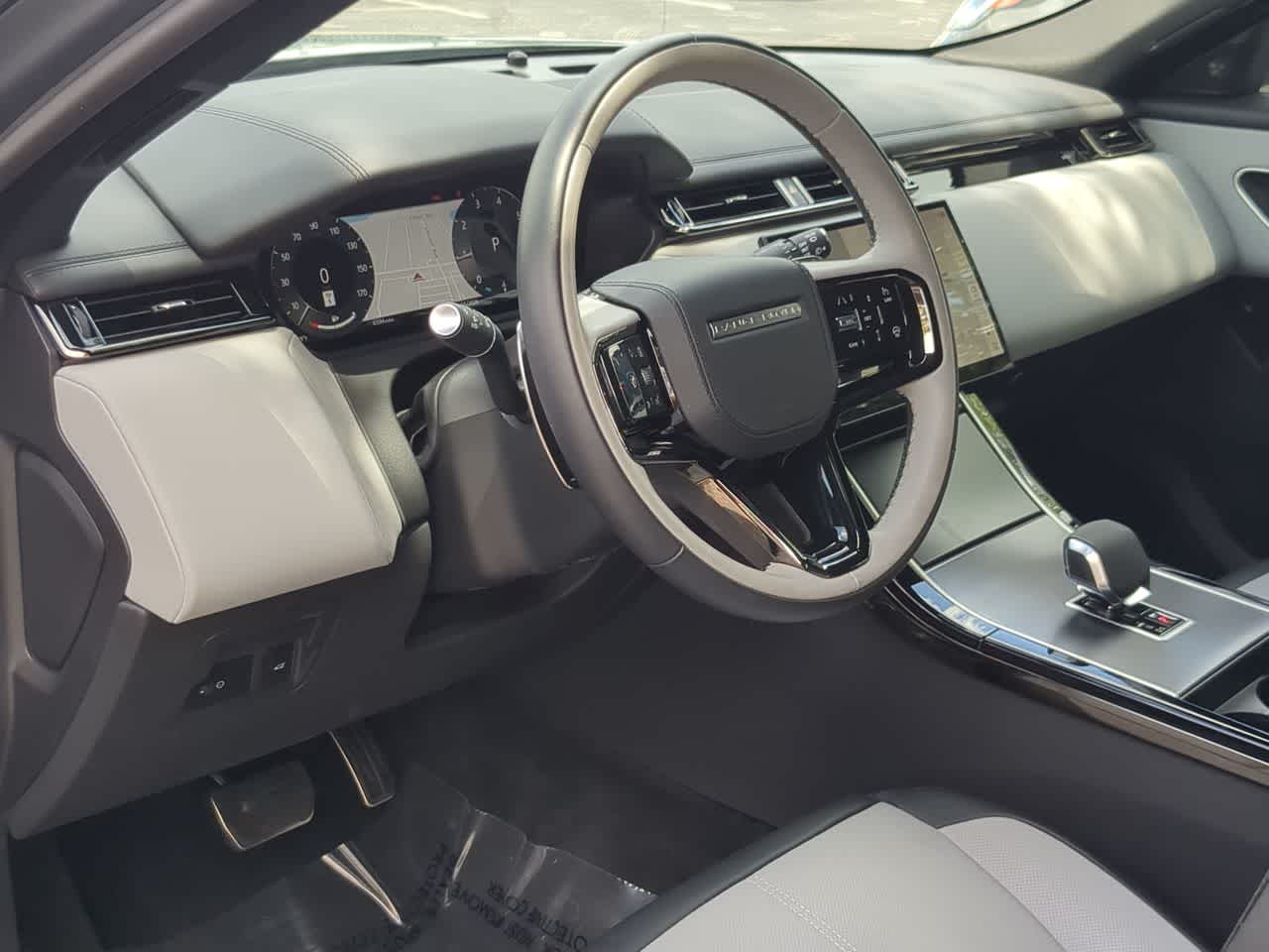 Thumbnail: 2026 Land Rover Range Rover Velar - 10