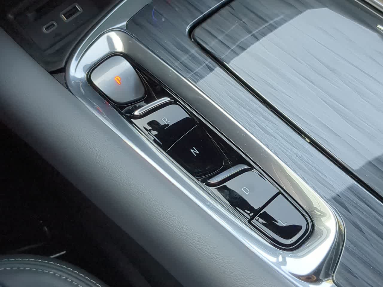 Thumbnail: 2023 Buick Enclave - 32